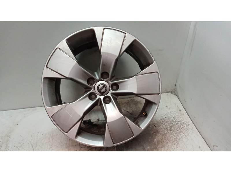 Recambio de llanta para volvo xc40 (536) t2 referencia OEM IAM 75X18H2 ET505 31471553 RAYADA