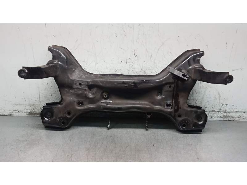 Recambio de puente delantero para skoda fabia iii (nj3) 1.0 referencia OEM IAM CUNA 10G 2014