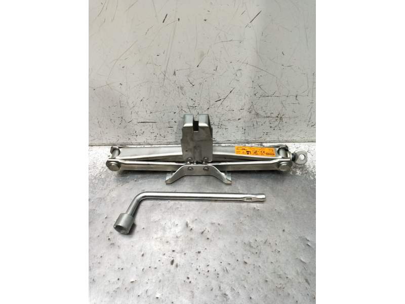 Recambio de gato para nissan x-trail (t31) xe referencia OEM IAM   2007