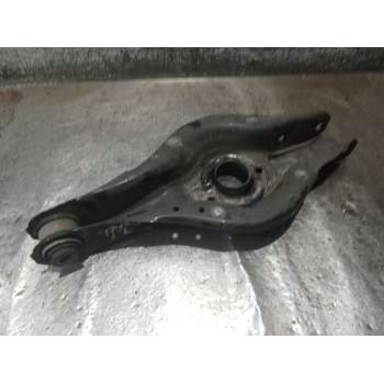 BRAZO SUSPENSION INFERIOR TRASERO IZQUIERDO 686754002 116G 2015