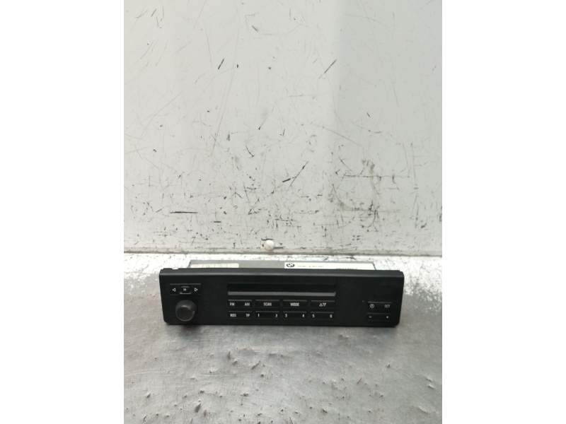 Recambio de sistema audio / radio cd para bmw 5 (e39) 525 tds referencia OEM IAM 65828361087 902201686239 1995
