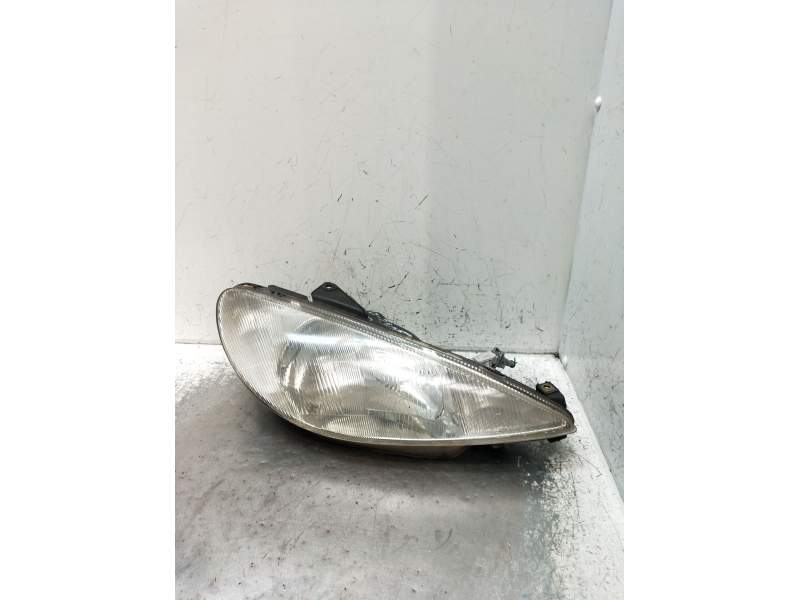 Recambio de faro derecho para peugeot 206 hatchback (2a/c) 1.4 i referencia OEM IAM   