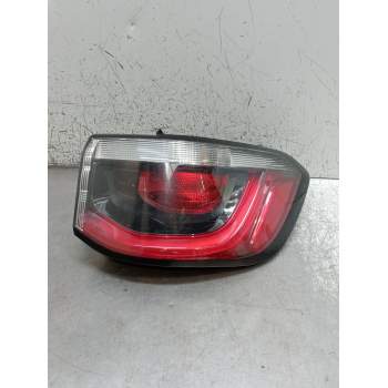 PILOTO TRASERO DERECHO P55112682AD F00HTC406215 2017