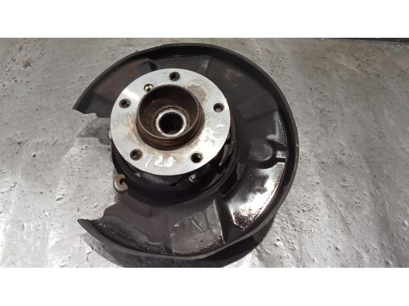 Recambio de mangueta trasera izquierda para bmw 3 (e90) 320 d referencia OEM IAM 676158009  