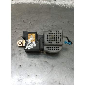 MOTOR CIERRE CENTRALIZADO DELANTERO DERECHO 4P 2004