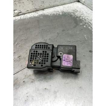 MOTOR CIERRE CENTRALIZADO TRASERO DERECHO 957803C000 5P 2001