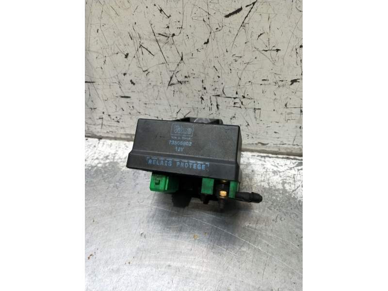 Recambio de caja precalentamiento para peugeot 406 (8b) 1.9 td referencia OEM IAM 73506802  2005