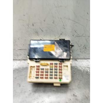CAJA RELES / FUSIBLES 954003C200 2001