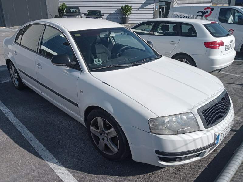 skoda superb i (3u4) del año 2008