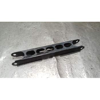 BRAZO SUSPENSION INFERIOR TRASERO IZQUIERDO ANTERIOR 320D 2005
