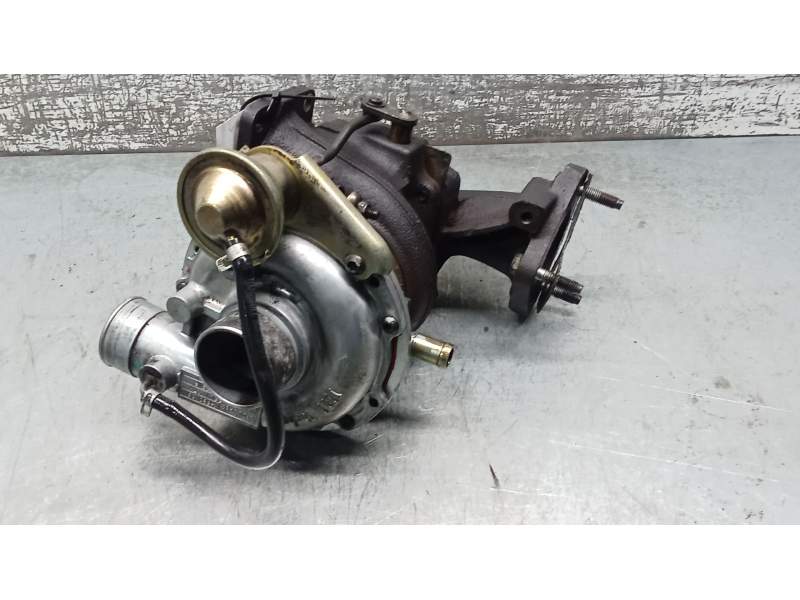Recambio de turbocompresor para jeep cherokee (kj) 2.5 crd cat referencia OEM IAM 35242094F 25CRD 2001
