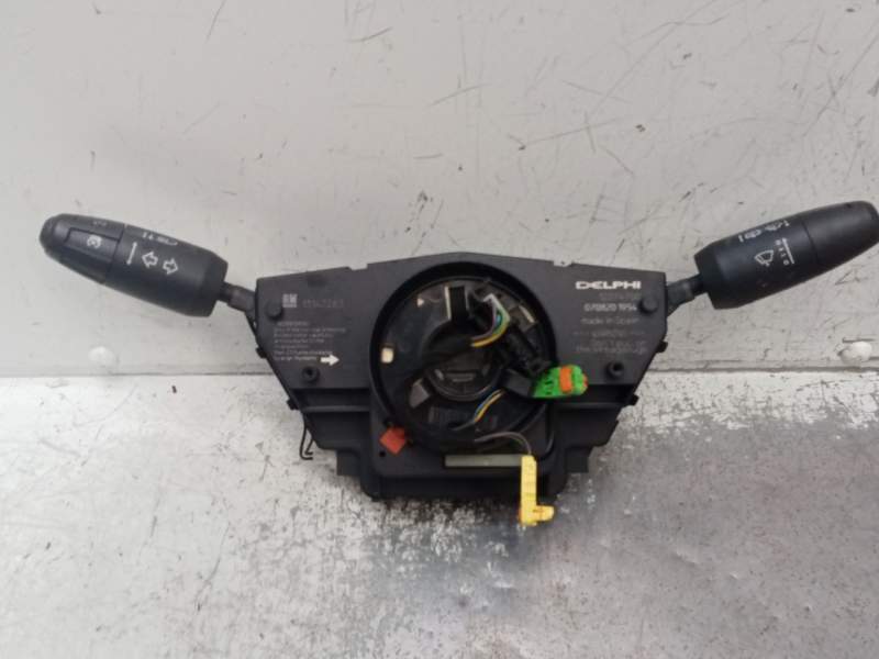 Recambio de mando luces para opel corsa d 1.3 16v cdti referencia OEM IAM 13142283  