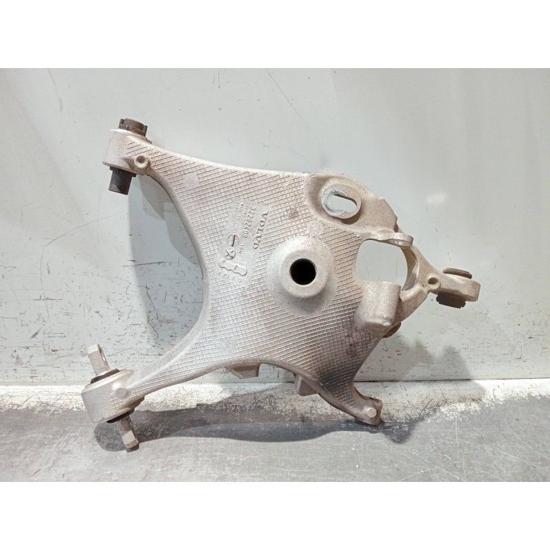 Recambio de brazo suspension inferior trasero derecho para volvo v60 familiar referencia OEM IAM 32292408  