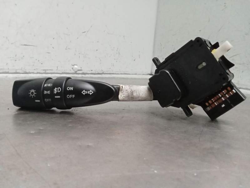 Recambio de mando luces para ssangyong kyron 270 xdi limited 4wd referencia OEM IAM   