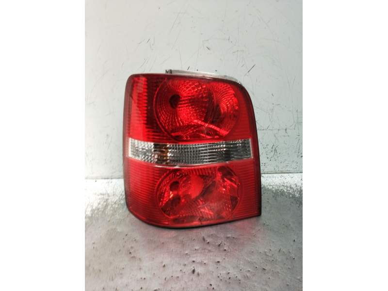Recambio de piloto trasero izquierdo para volkswagen touran (1t1, 1t2) 2.0 tdi 16v referencia OEM IAM   2003