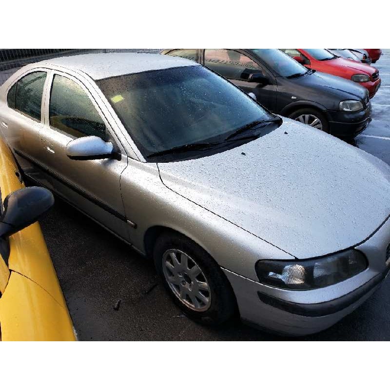 volvo s60 berlina del año 2002