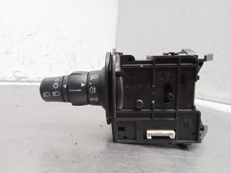 Recambio de mando luces para renault scenic ii 1.9 dci diesel referencia OEM IAM   