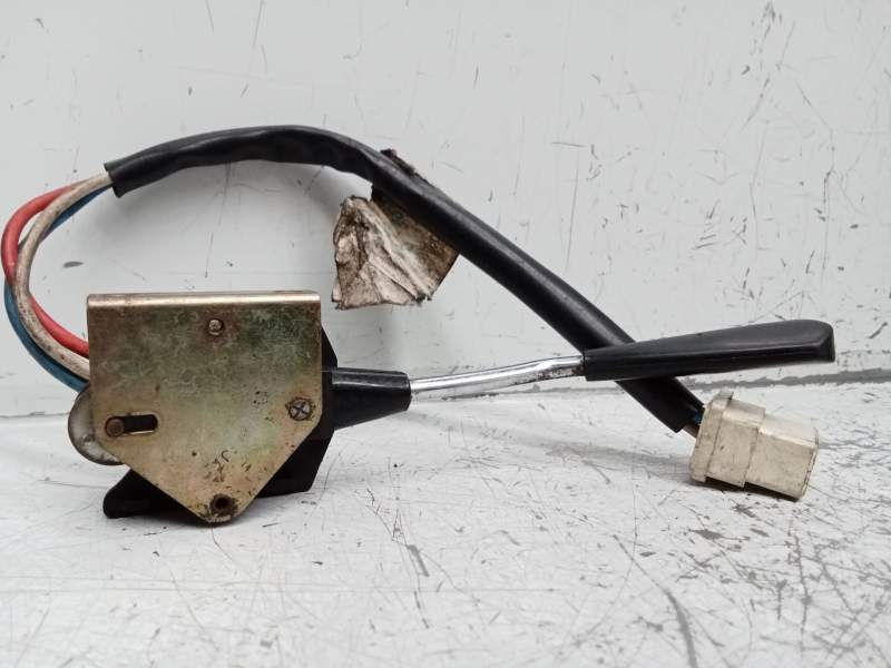 Recambio de mando limpia para renault 5 referencia OEM IAM   