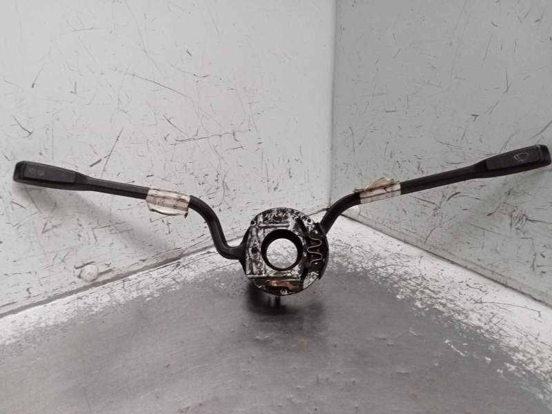 Recambio de mando luces para pegaso ekus 2.4d referencia OEM IAM   