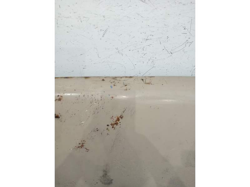 Recambio de capot para seat 127 0.9 referencia OEM IAM  OJO VER FOTOS 