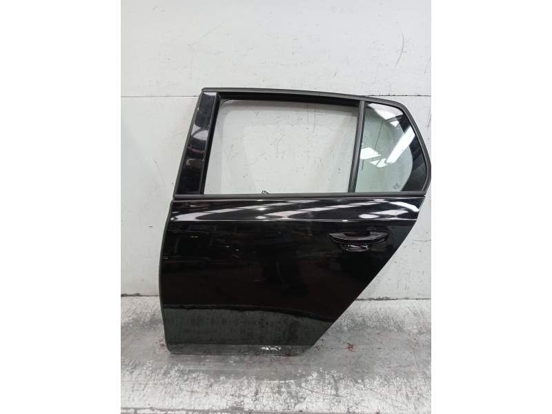 Recambio de puerta trasera izquierda para volkswagen golf vi (5k1) 2.0 tdi referencia OEM IAM  5P 