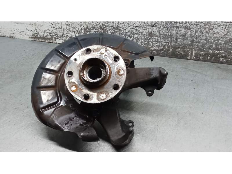 Recambio de mangueta delantera derecha para volkswagen golf vi (5k1) 2.0 tdi referencia OEM IAM  20TDI 2008