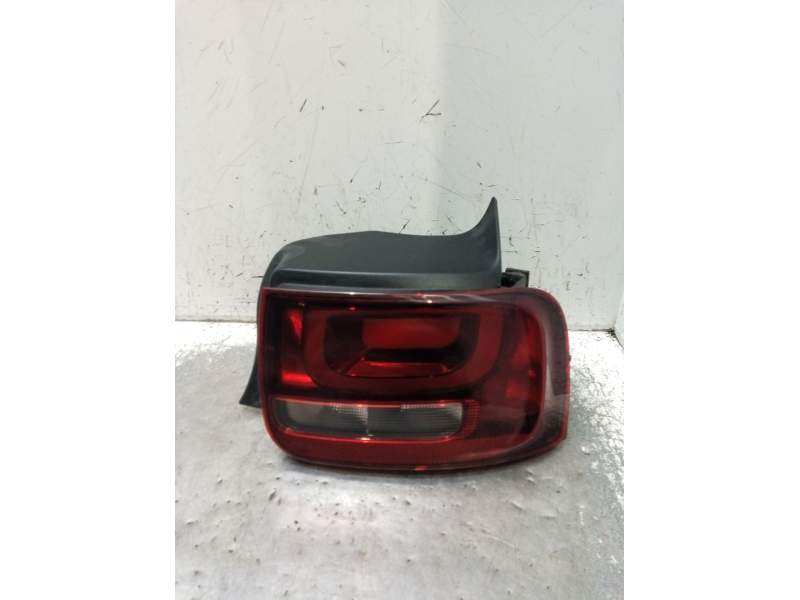Recambio de piloto trasero derecho para citroën c4 cactus 1.6 bluehdi 100 referencia OEM IAM 9800916080  2014