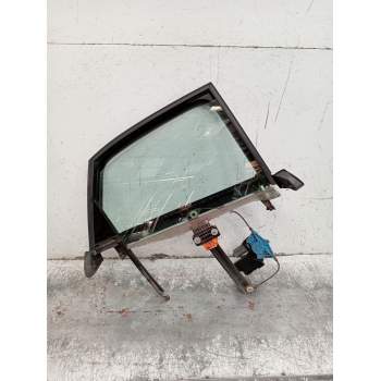 ELEVALUNAS TRASERO DERECHO 8E0839462B 5P 844104648202 2001