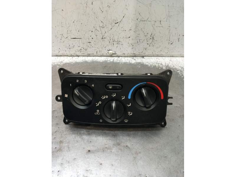 Recambio de mando calefaccion / aire acondicionado para jeep cherokee (kj) 2.5 crd cat referencia OEM IAM   2001
