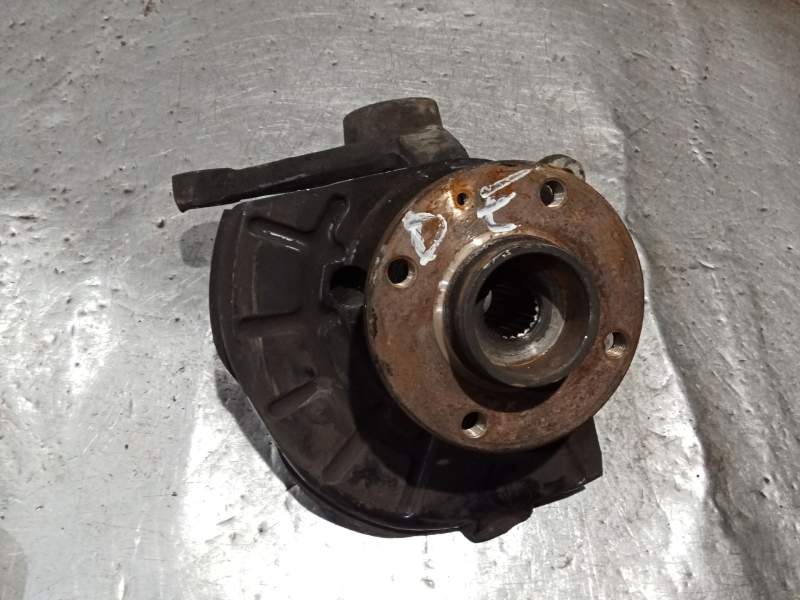 Recambio de mangueta delantera derecha para skoda felicia ii (6u1) 1.3 referencia OEM IAM  13G 1998