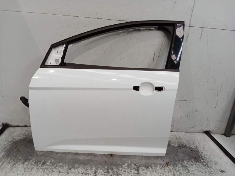 Recambio de puerta delantera izquierda para ford focus iii 1.6 tdci referencia OEM IAM   