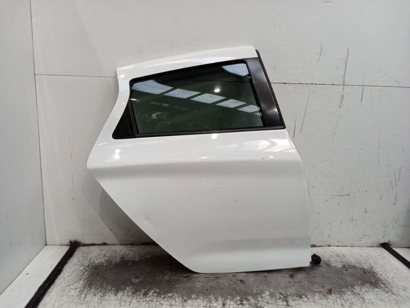 Recambio de puerta trasera derecha para renault zoe (bfm_) zoe referencia OEM IAM   