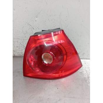 PILOTO TRASERO DERECHO 1K6945096N 2003