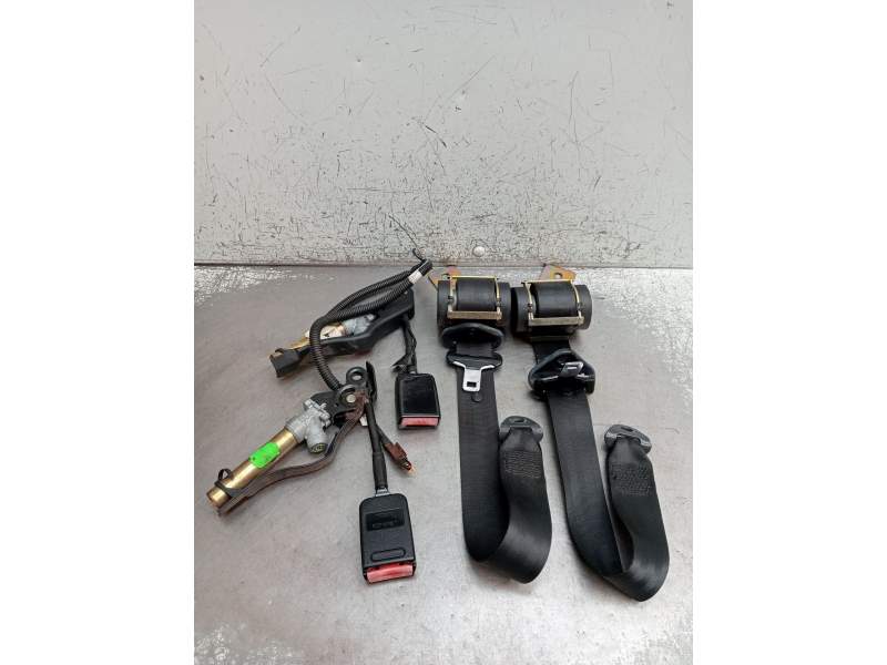 Recambio de juego cinturones delantero para citroën xsara (n1) 1.6 16v referencia OEM IAM  5P 2001