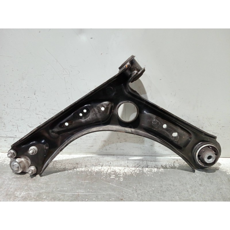 Recambio de brazo suspension inferior delantero derecho para volkswagen caddy furgón/kombi referencia OEM IAM 5R3407152B  