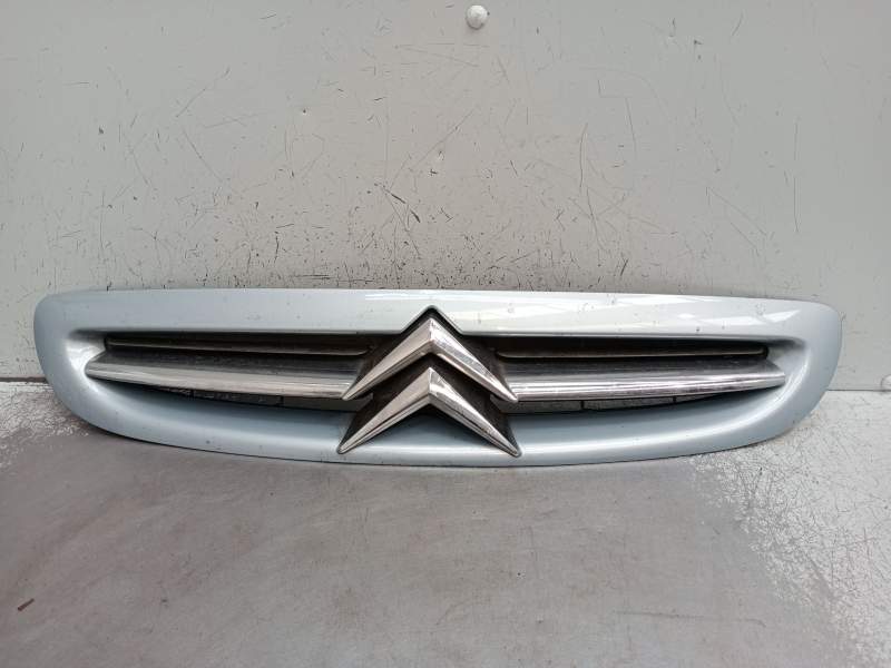 Recambio de rejilla delantera para citroën xsara (n1) 1.6 16v referencia OEM IAM   