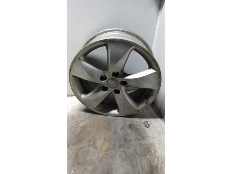 Recambio de llanta para kia carens (un) active referencia OEM IAM 529101D300 6.517 