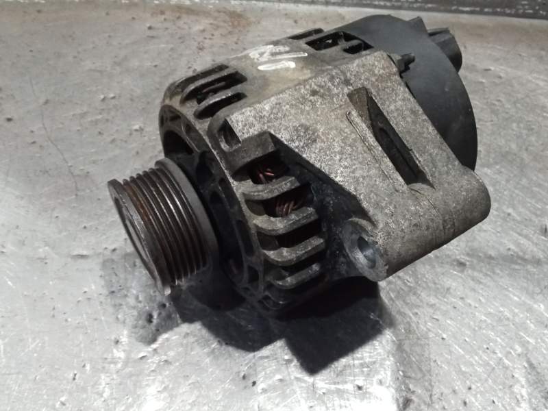 Recambio de alternador para opel vectra c (z02) 1.9 cdti (f69) referencia OEM IAM   