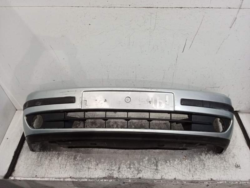 Recambio de paragolpes delantero para renault laguna ii (bg0/1_) 2.0 16v ide (bg0n) referencia OEM IAM   2002