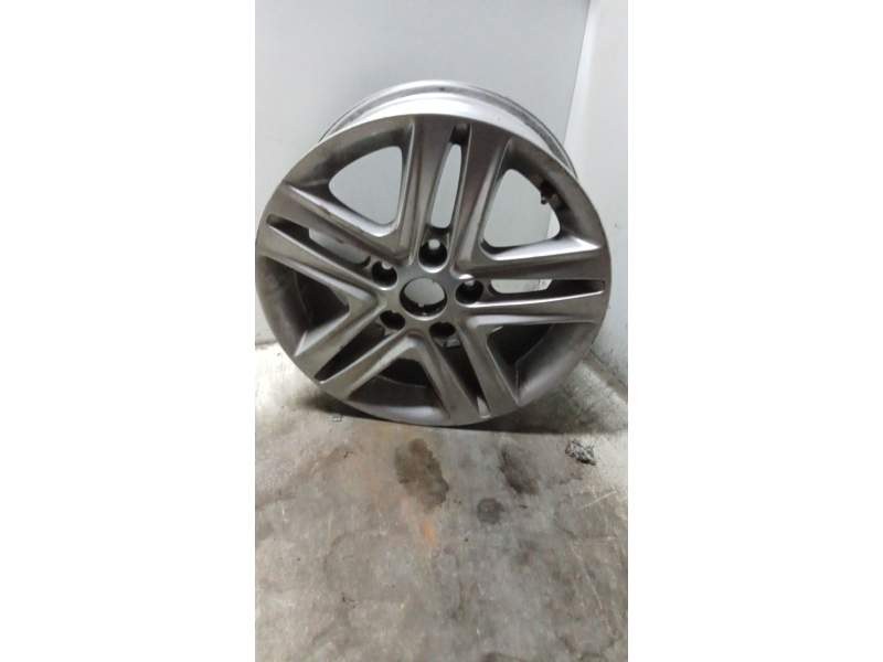 Recambio de llanta para kia ceed referencia OEM IAM 6.516H2 52910J7200 