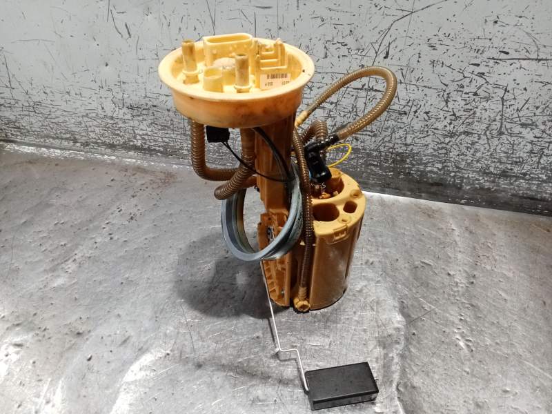 Recambio de bomba combustible para audi a4 b7 avant (8ed) 2.5 tdi referencia OEM IAM 8E0919050F  