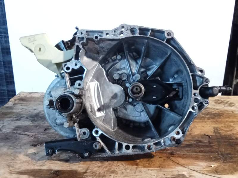Recambio de caja cambios para peugeot 2008 i (cu_) 1.5 bluehdi 100 referencia OEM IAM 20ET69 5V 8654185B