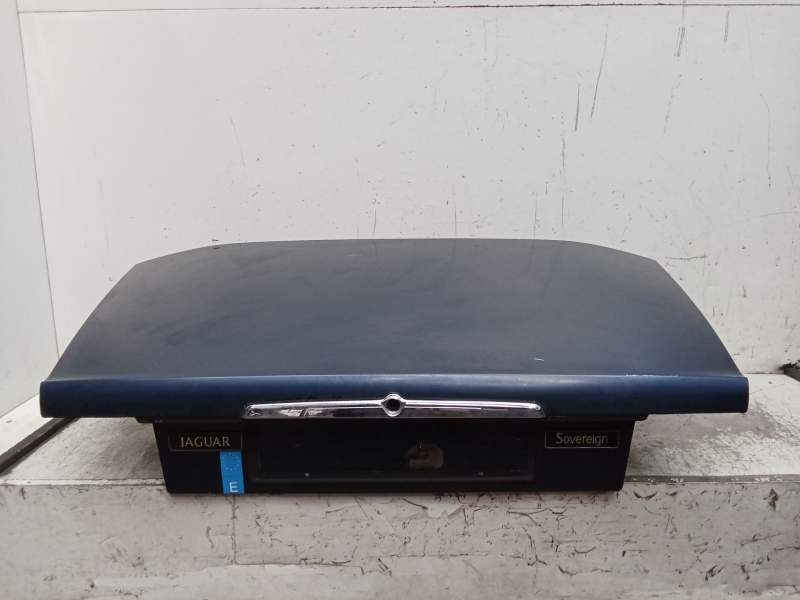 Recambio de tapa maletero para jaguar xj6/12 4.0 sovereign referencia OEM IAM   