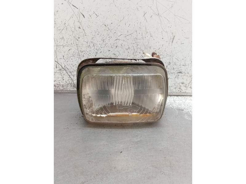 Recambio de faro derecho para seat 127 0.9 referencia OEM IAM  VER ESTADO 1974
