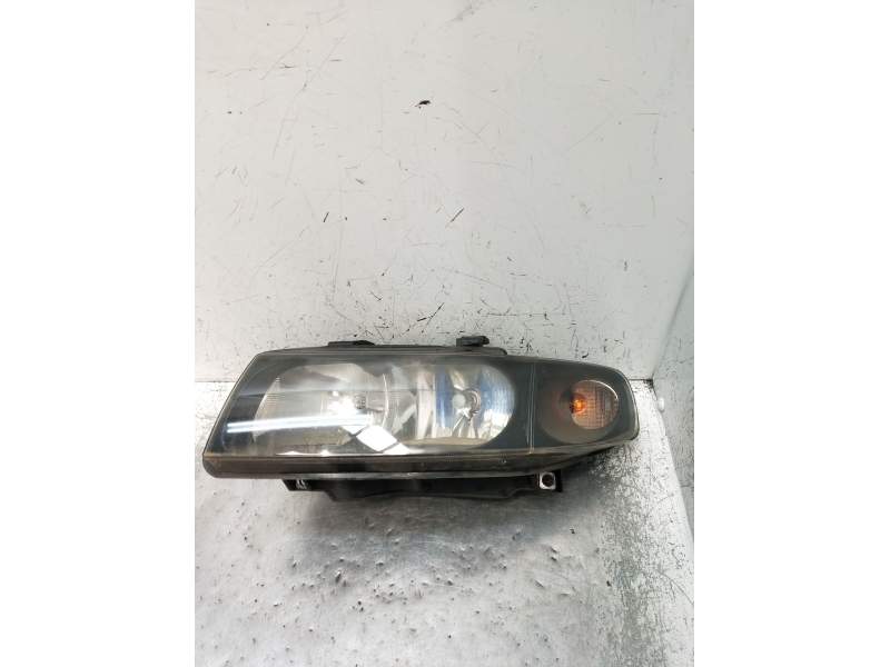 Recambio de faro izquierdo para seat leon (1m1) 1.9 tdi referencia OEM IAM 1M1941001D 67742691 1999