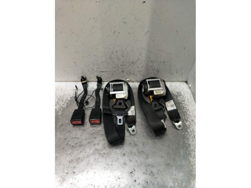 Recambio de juego cinturones delantero para volkswagen golf vi (5k1) 2.0 tdi referencia OEM IAM  5P 2008