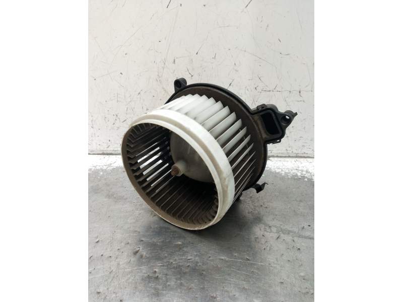 Recambio de motor calefaccion para peugeot partner tepee 1.6 bluehdi 100 referencia OEM IAM 5E2228200  2012