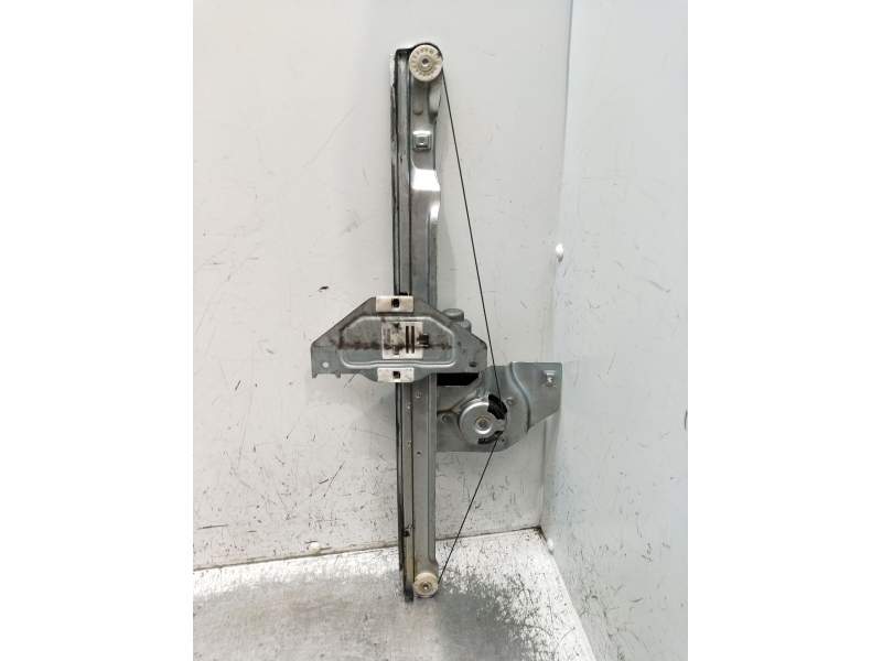 Recambio de elevalunas delantero izquierdo para peugeot partner tepee 1.6 bluehdi 100 referencia OEM IAM  5P 2012