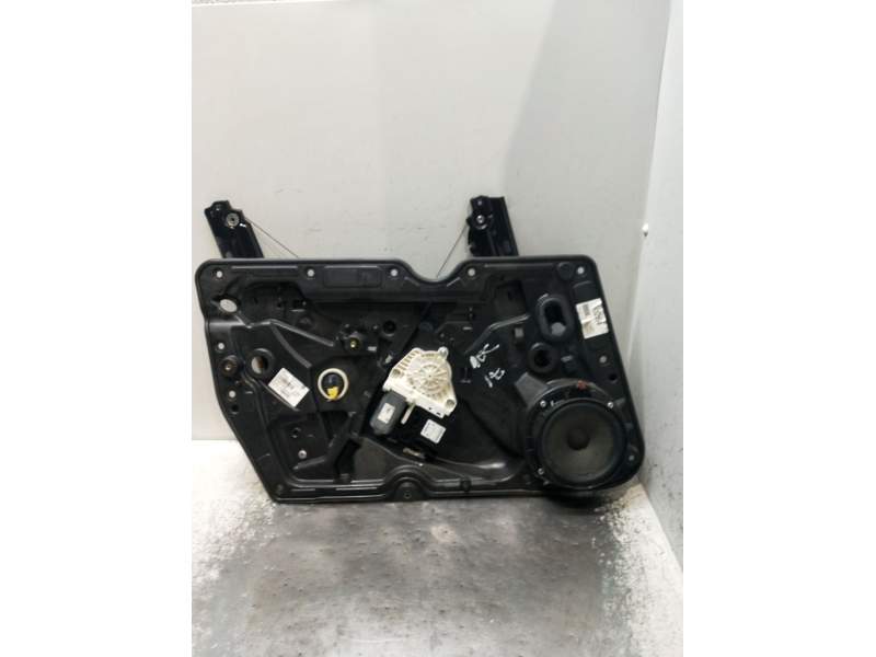 Recambio de elevalunas delantero izquierdo para volkswagen golf vi (5k1) 2.0 tdi referencia OEM IAM 5K1837729N 5P 2008