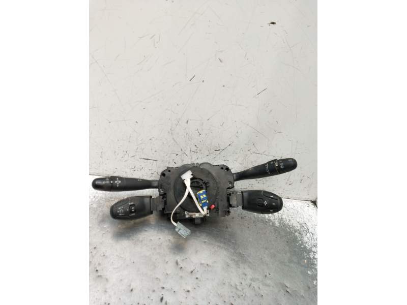 Recambio de mando luces para peugeot partner tepee 1.6 bluehdi 100 referencia OEM IAM 98200124XT  2012